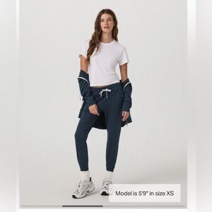 Vuori set of Halo Performance Hoodie 2.0 + Performance Jogger Sweatpants XS